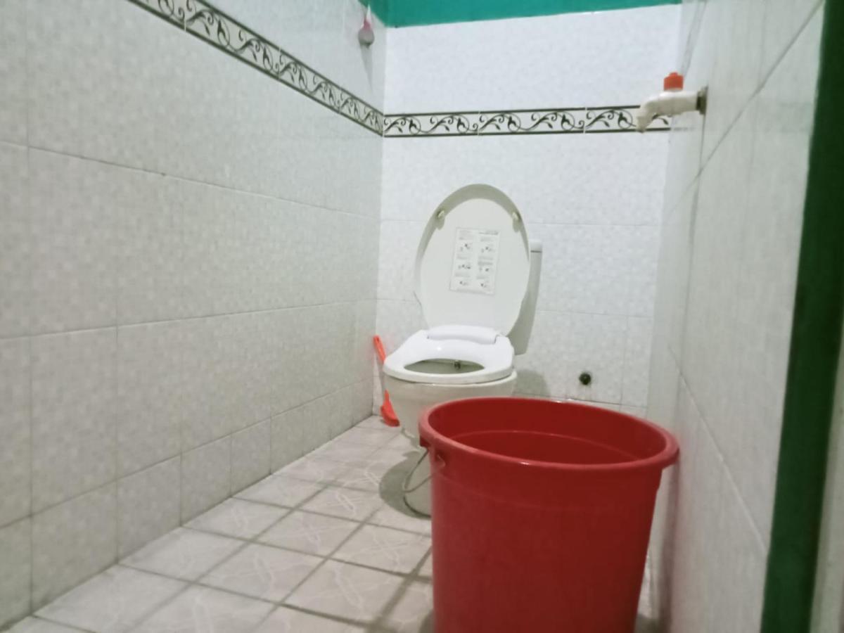 Cahaya Homestay Magelang Exteriör bild