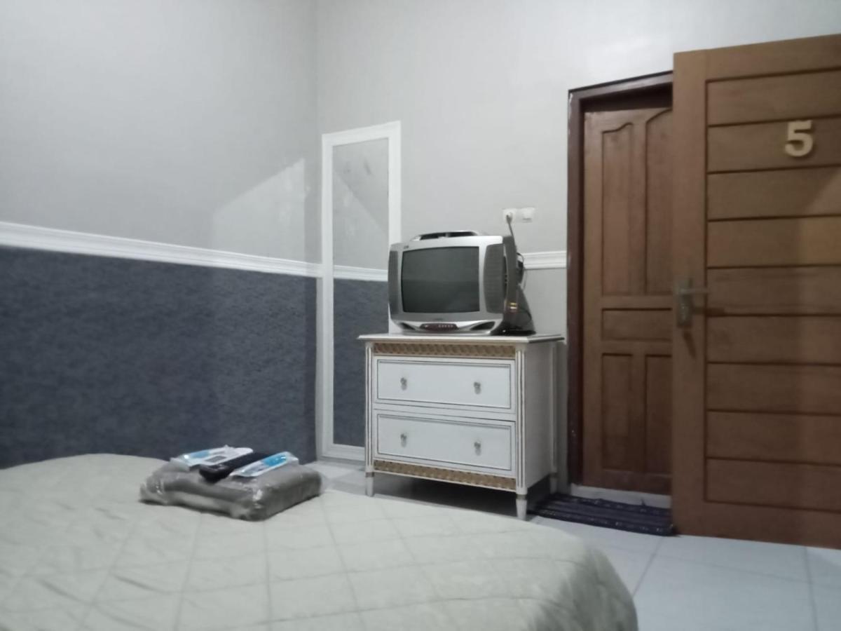 Cahaya Homestay Magelang Exteriör bild