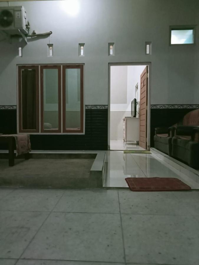Cahaya Homestay Magelang Exteriör bild
