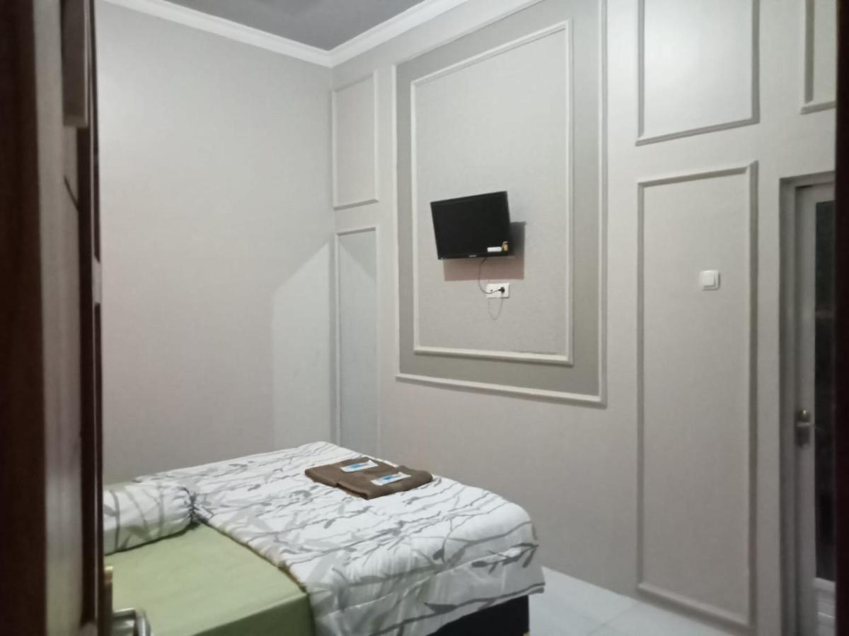Cahaya Homestay Magelang Exteriör bild